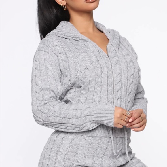 Sweater set - Picture 4 of 4